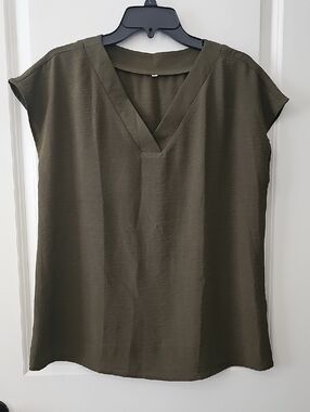 Women's Olive V-Neck Cap Sleeve Top